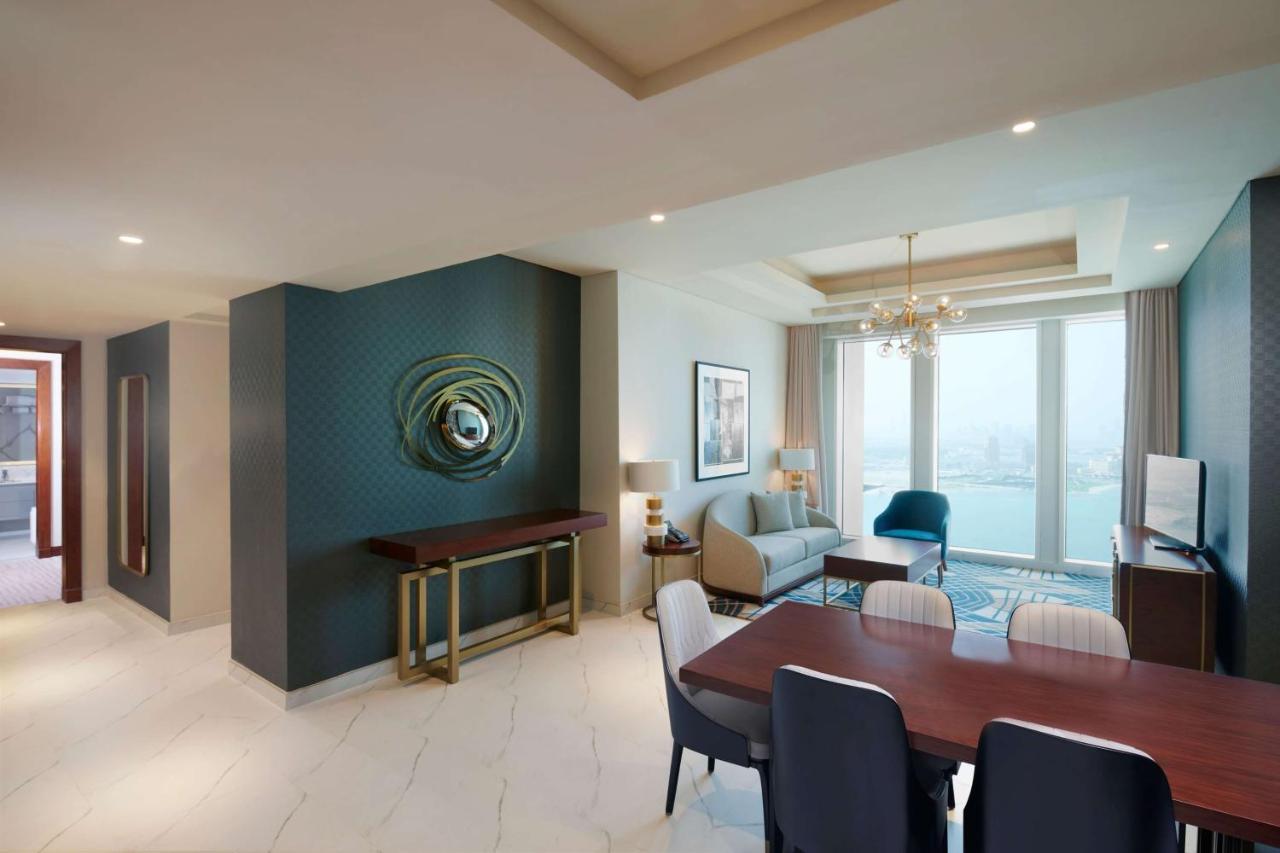 Wyndham Grand Doha West Bay Beach Экстерьер фото A suite at the hotel